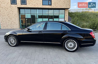 Седан Mercedes-Benz S-Class 2012 в 