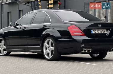 Седан Mercedes-Benz S-Class 2009 в 
