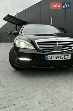Седан Mercedes-Benz S-Class 2009 в 
