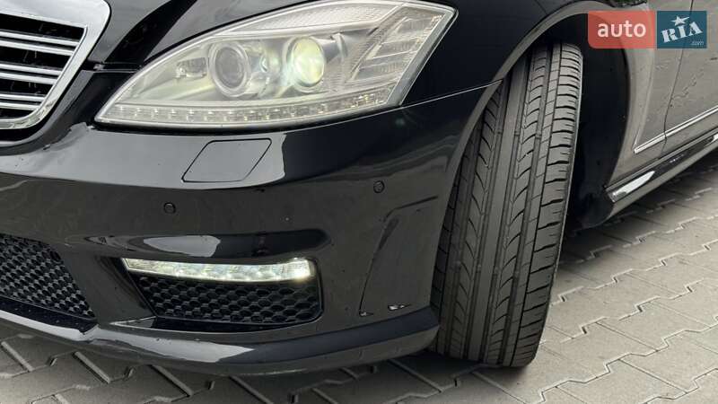 Седан Mercedes-Benz S-Class 2009 в Стрию
