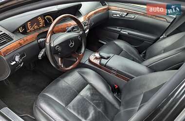 Седан Mercedes-Benz S-Class 2009 в 