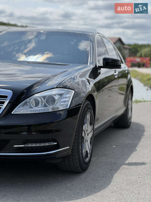 Седан Mercedes-Benz S-Class 2012 в Днепре