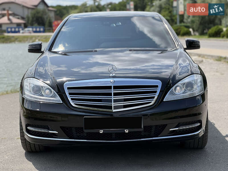 Седан Mercedes-Benz S-Class 2012 в Днепре