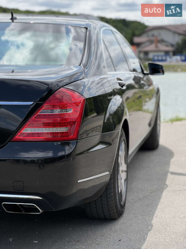 Седан Mercedes-Benz S-Class 2012 в Днепре