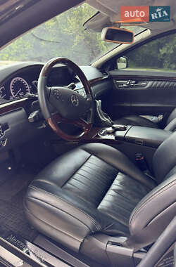 Седан Mercedes-Benz S-Class 2012 в 