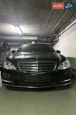 Седан Mercedes-Benz S-Class 2008 в 