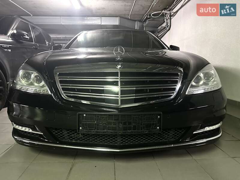 Седан Mercedes-Benz S-Class 2008 в Днепре
