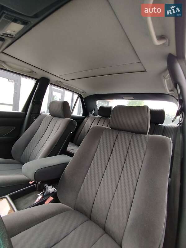 Седан Mercedes-Benz S-Class 1988 в Білій Церкві