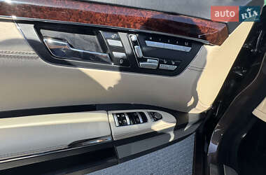Седан Mercedes-Benz S-Class 2012 в 