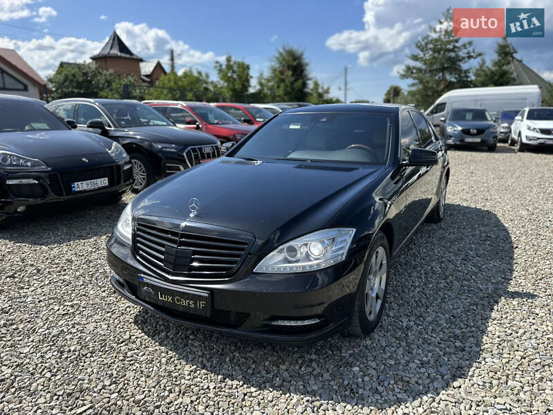 Седан Mercedes-Benz S-Class 2010 в Ивано-Франковске