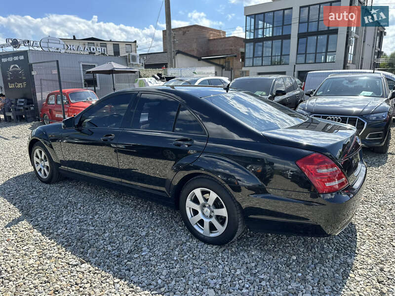 Седан Mercedes-Benz S-Class 2010 в Ивано-Франковске