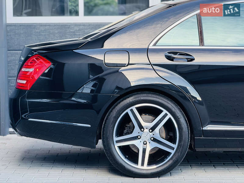 Седан Mercedes-Benz S-Class 2011 в Мукачево