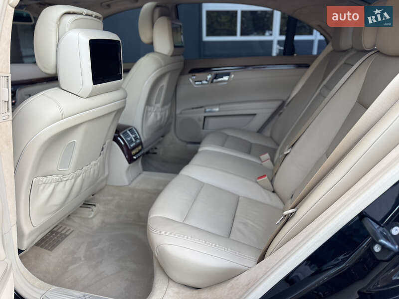 Седан Mercedes-Benz S-Class 2011 в Мукачево