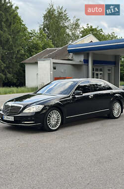Седан Mercedes-Benz S-Class 2006 в Чернівцях