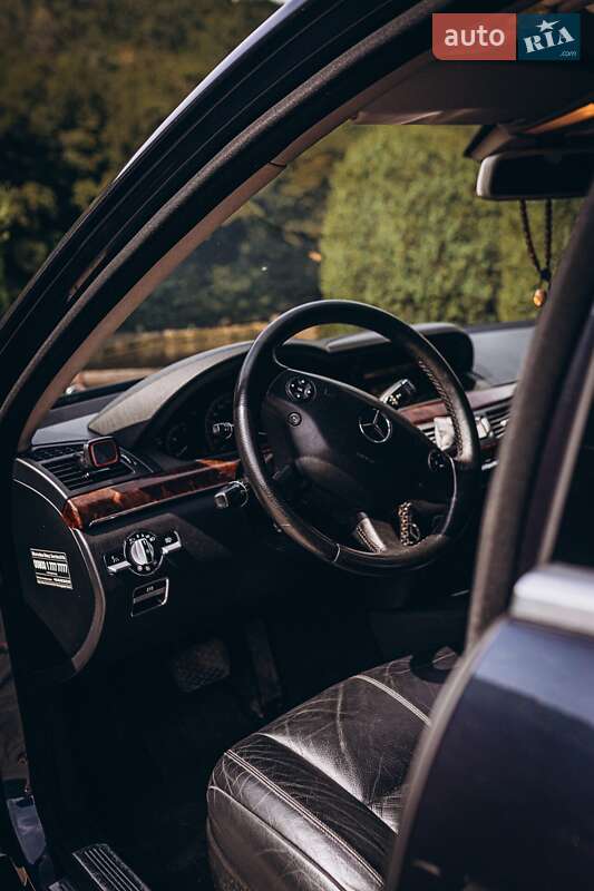 Седан Mercedes-Benz S-Class 2006 в Залещиках
