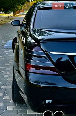 Седан Mercedes-Benz S-Class 2006 в 
