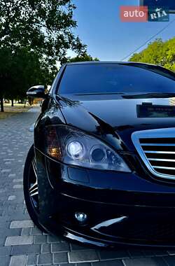 Седан Mercedes-Benz S-Class 2006 в 