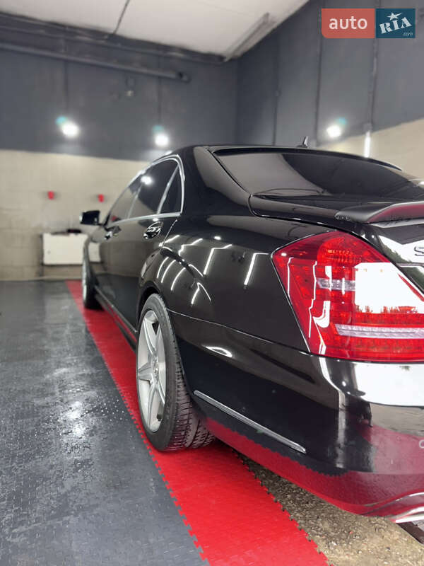 Седан Mercedes-Benz S-Class 2010 в Киеве