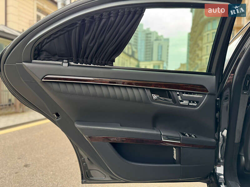 Седан Mercedes-Benz S-Class 2010 в Киеве