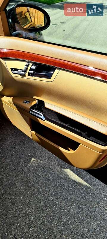 Седан Mercedes-Benz S-Class 2006 в Чернигове