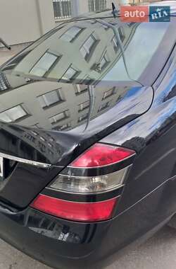Седан Mercedes-Benz S-Class 2006 в 