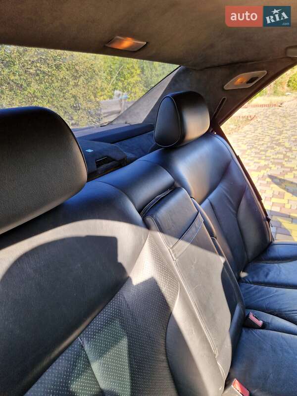 Седан Mercedes-Benz S-Class 1997 в Южноукраїнську