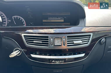 Седан Mercedes-Benz S-Class 2012 в 