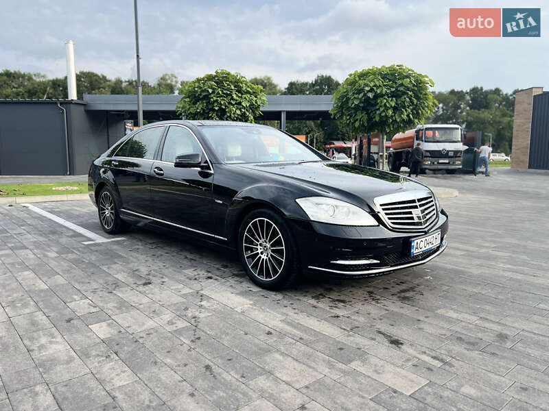 Седан Mercedes-Benz S-Class 2012 в Луцьку