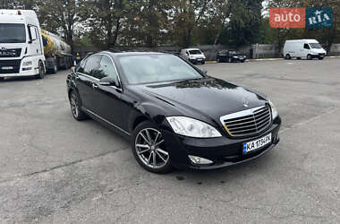 Седан Mercedes-Benz S-Class 2006 в 