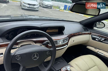 Седан Mercedes-Benz S-Class 2006 в 