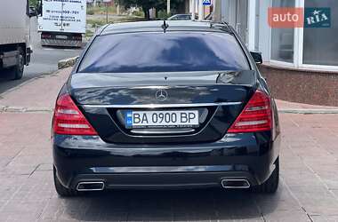 Седан Mercedes-Benz S-Class 2009 в 