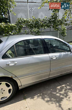 Седан Mercedes-Benz S-Class 2000 в 