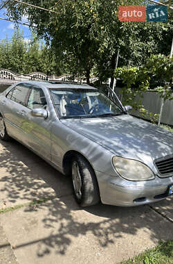 Седан Mercedes-Benz S-Class 2000 в Чернівцях