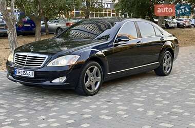 Седан Mercedes-Benz S-Class 2006 в 