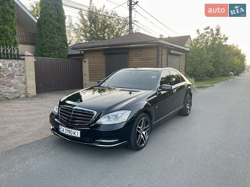 Седан Mercedes-Benz S-Class 2011 в Києві