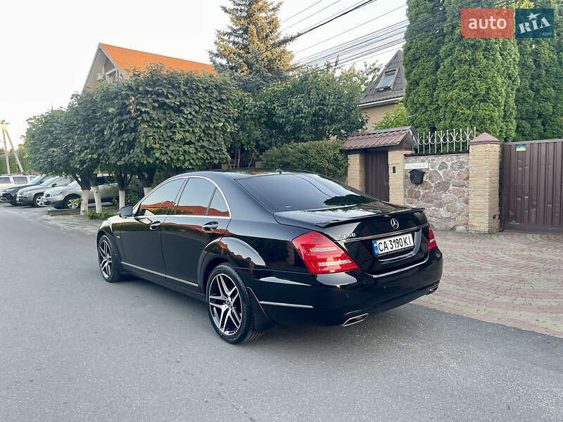 Седан Mercedes-Benz S-Class 2011 в Києві