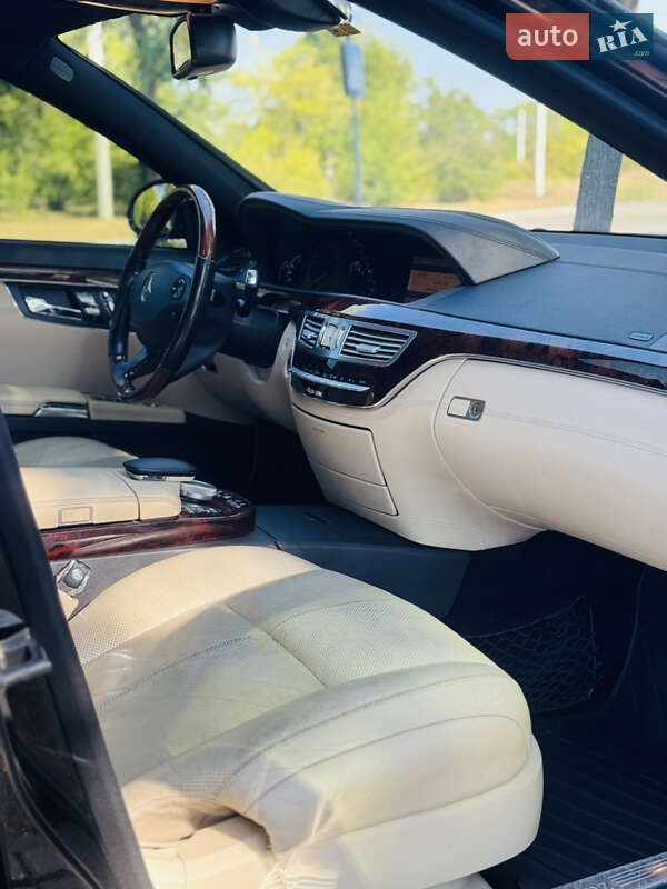 Седан Mercedes-Benz S-Class 2006 в Кропивницком