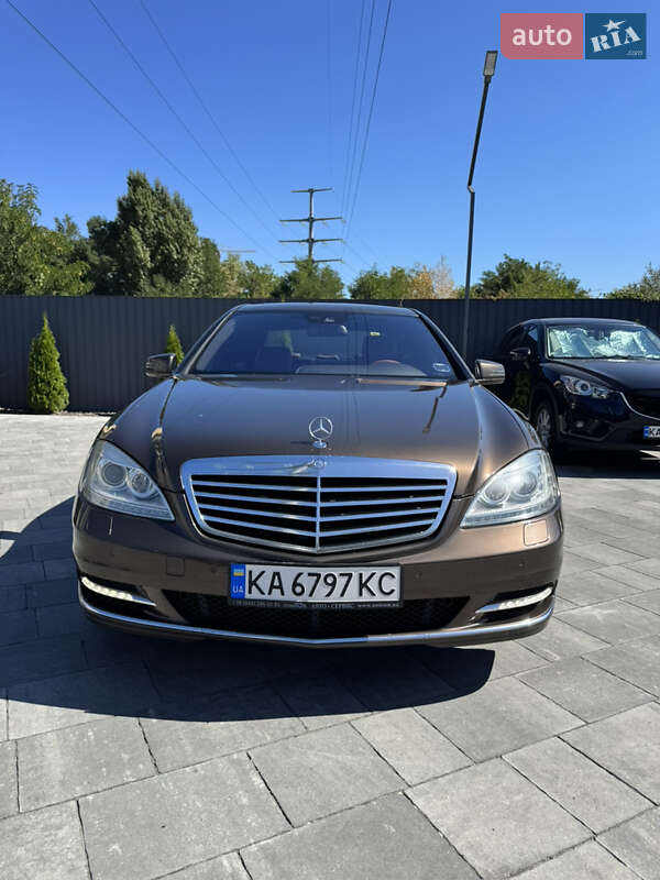 Седан Mercedes-Benz S-Class 2011 в Киеве