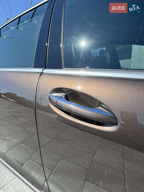 Седан Mercedes-Benz S-Class 2011 в Киеве