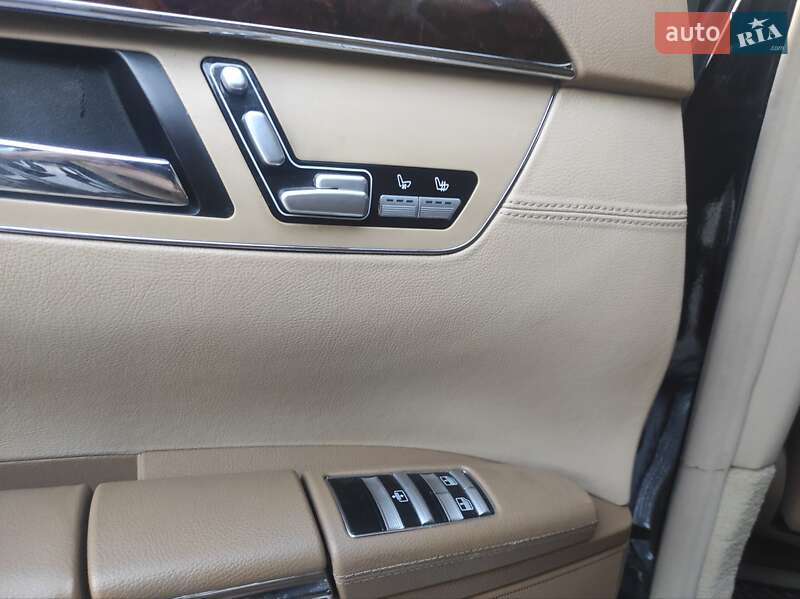 Седан Mercedes-Benz S-Class 2006 в Золочеве