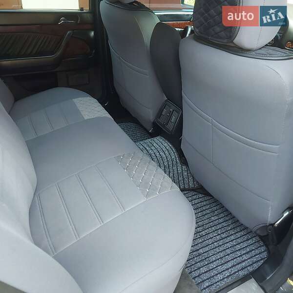 Седан Mercedes-Benz S-Class 1996 в Чернівцях