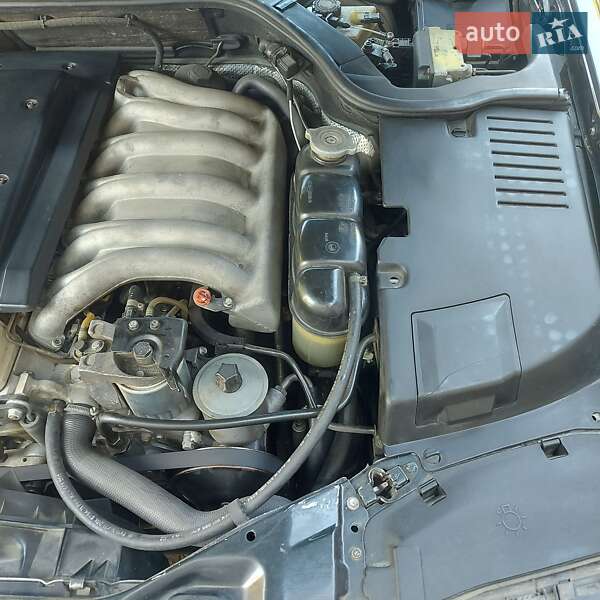 Седан Mercedes-Benz S-Class 1996 в Чернівцях