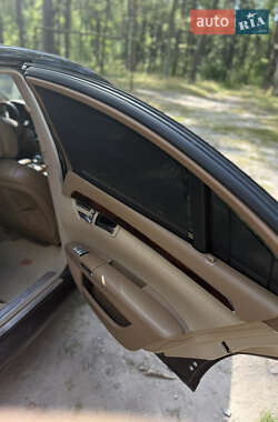 Седан Mercedes-Benz S-Class 2006 в 