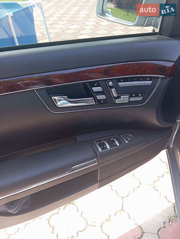 Седан Mercedes-Benz S-Class 2010 в Кицмани