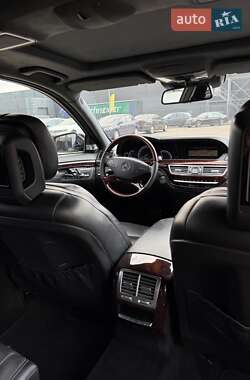 Седан Mercedes-Benz S-Class 2012 в 