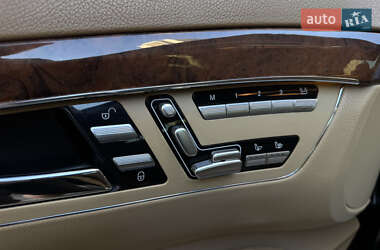Седан Mercedes-Benz S-Class 2008 в 