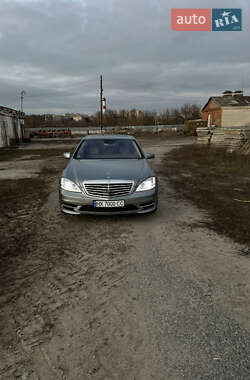 Седан Mercedes-Benz S-Class 2012 в 