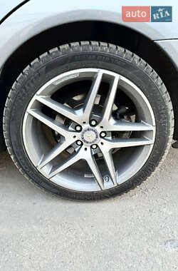 Седан Mercedes-Benz S-Class 2012 в 