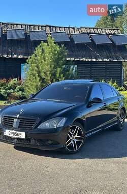 Седан Mercedes-Benz S-Class 2007 в Новомосковську