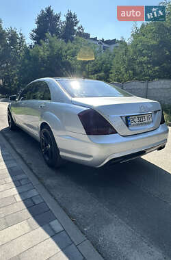 Седан Mercedes-Benz S-Class 2011 в 